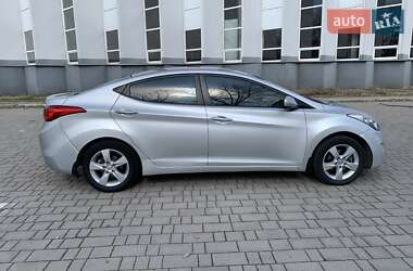 Седан Hyundai Elantra 2013 в 