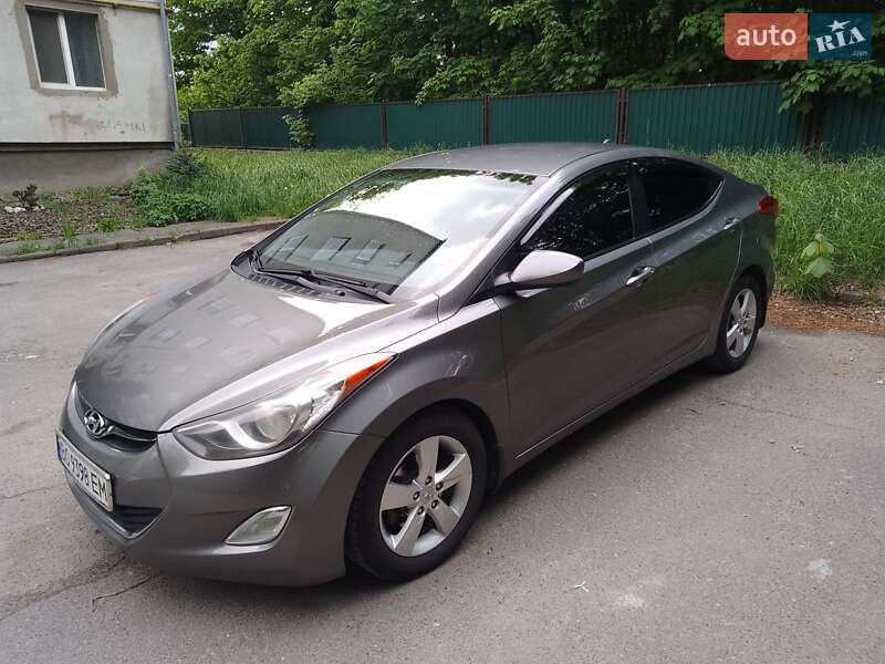 Седан Hyundai Elantra 2013 в 