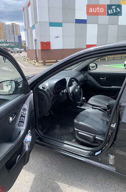 Седан Hyundai Elantra 2010 в 