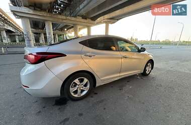 Седан Hyundai Elantra 2014 в 
