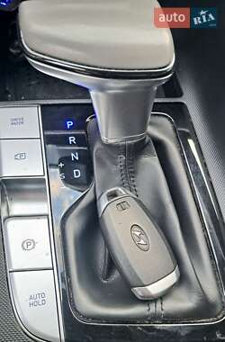 Седан Hyundai Elantra 2021 в 