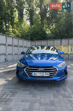 Седан Hyundai Elantra 2016 в Днепре