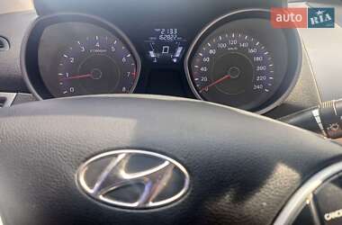 Седан Hyundai Elantra 2012 в 