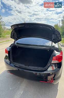 Седан Hyundai Elantra 2013 в 