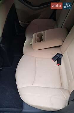 Седан Hyundai Elantra 2013 в 
