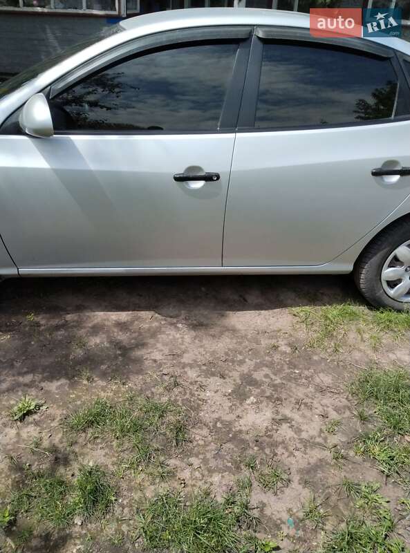 Седан Hyundai Elantra 2008 в Смеле