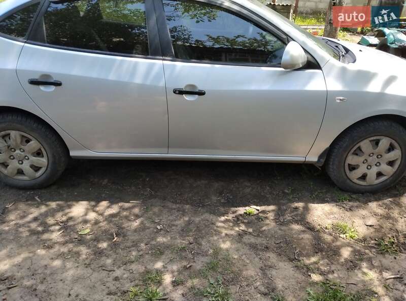 Седан Hyundai Elantra 2008 в Смеле