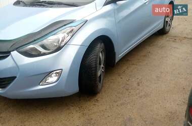 Седан Hyundai Elantra 2011 в 