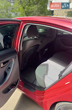 Седан Hyundai Elantra 2014 в 