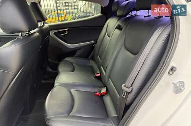 Седан Hyundai Elantra 2012 в 
