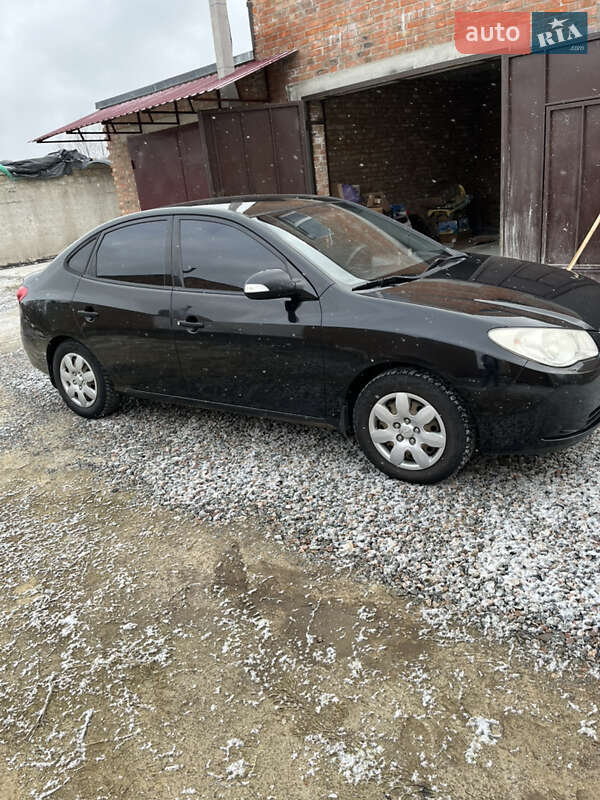 Седан Hyundai Elantra 2010 в Полтаві