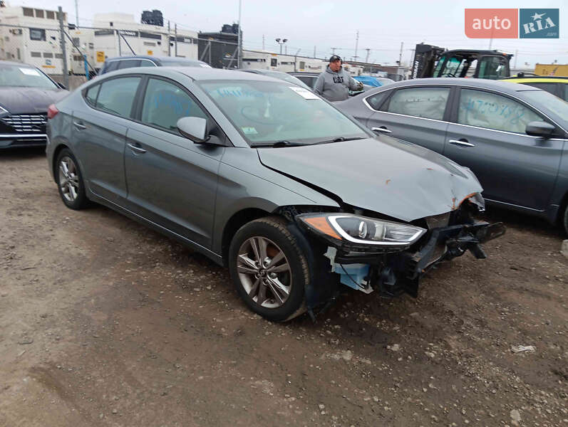 Hyundai Elantra 2017