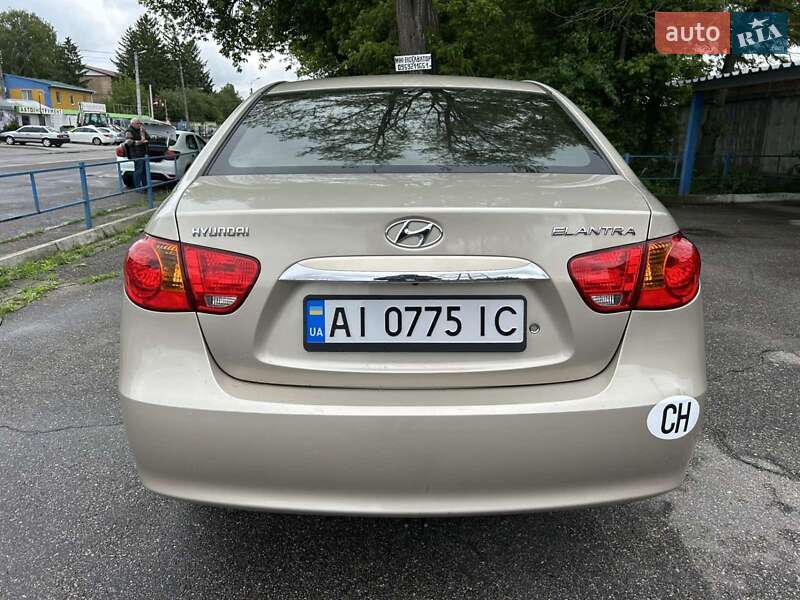 Седан Hyundai Elantra 2010 в Білій Церкві