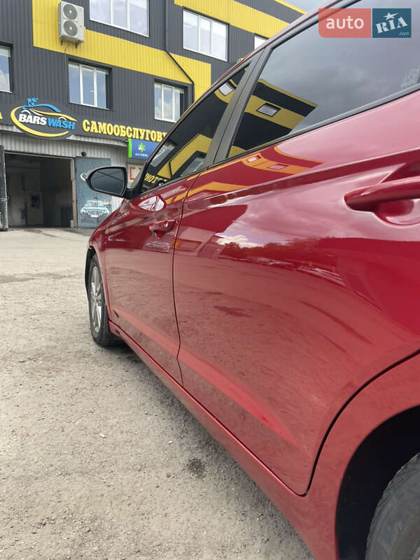 Седан Hyundai Elantra 2016 в Харькове