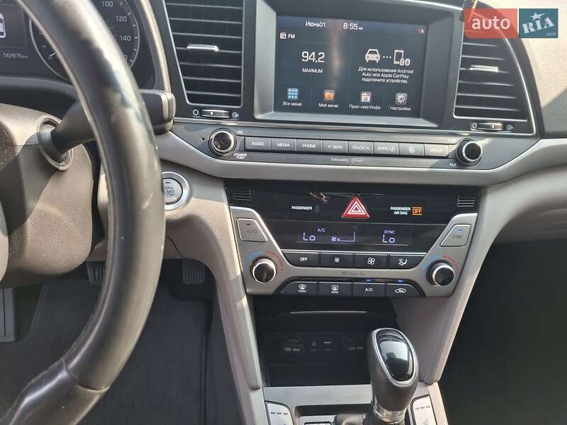 Hyundai Elantra 2016