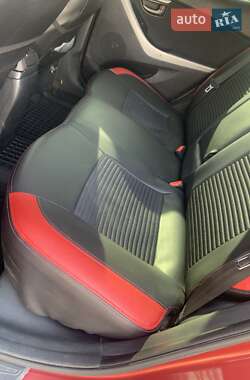 Седан Hyundai Elantra 2011 в 