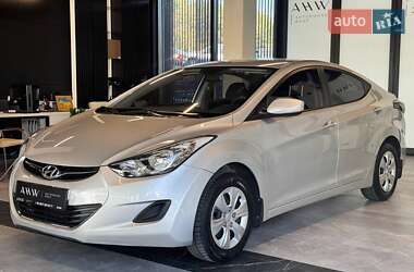 Седан Hyundai Elantra 2012 в 