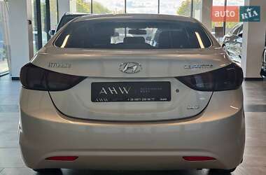 Седан Hyundai Elantra 2012 в 