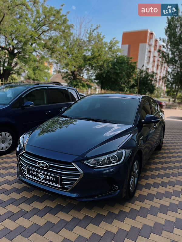 Hyundai Elantra 2018