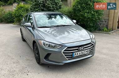 Седан Hyundai Elantra 2016 в Харькове