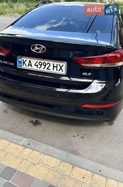 Седан Hyundai Elantra 2016 в 