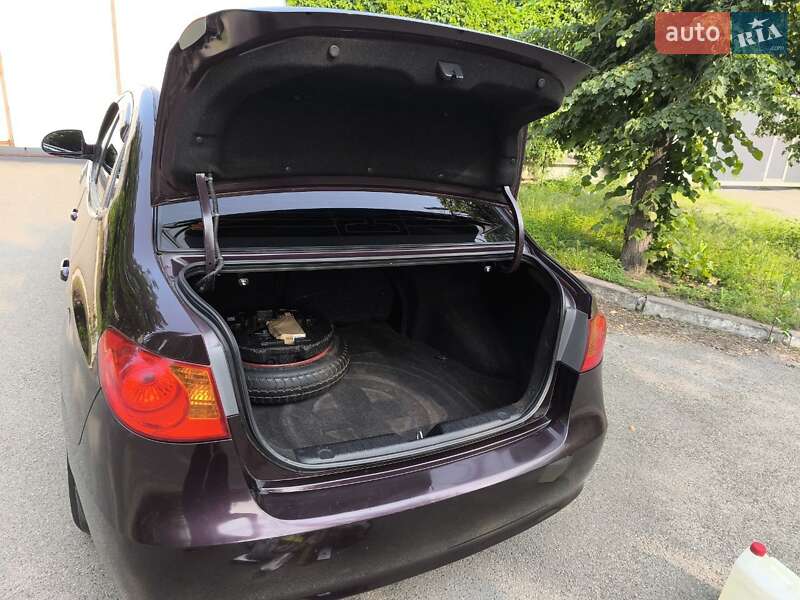 Седан Hyundai Elantra 2008 в Киеве фото 11 Седан Hyundai Elantra 2008 в Киеве