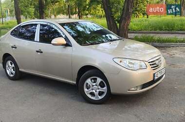 Седан Hyundai Elantra 2010 в 