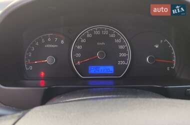 Седан Hyundai Elantra 2010 в 