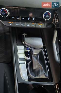 Седан Hyundai Elantra 2021 в 
