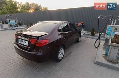 Седан Hyundai Elantra 2010 в 