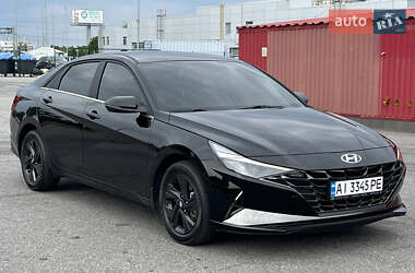 Седан Hyundai Elantra 2022 в Києві
