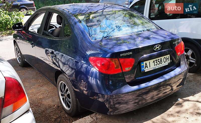 Седан Hyundai Elantra 2007 в Киеве