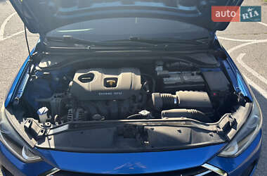 Седан Hyundai Elantra 2016 в 