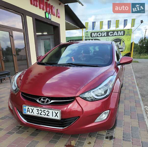Седан Hyundai Elantra 2012 в Харкові