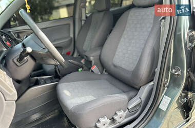 Седан Hyundai Elantra 2011 в 