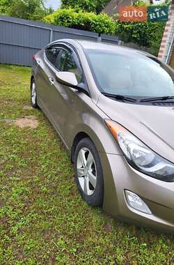 Седан Hyundai Elantra 2013 в 