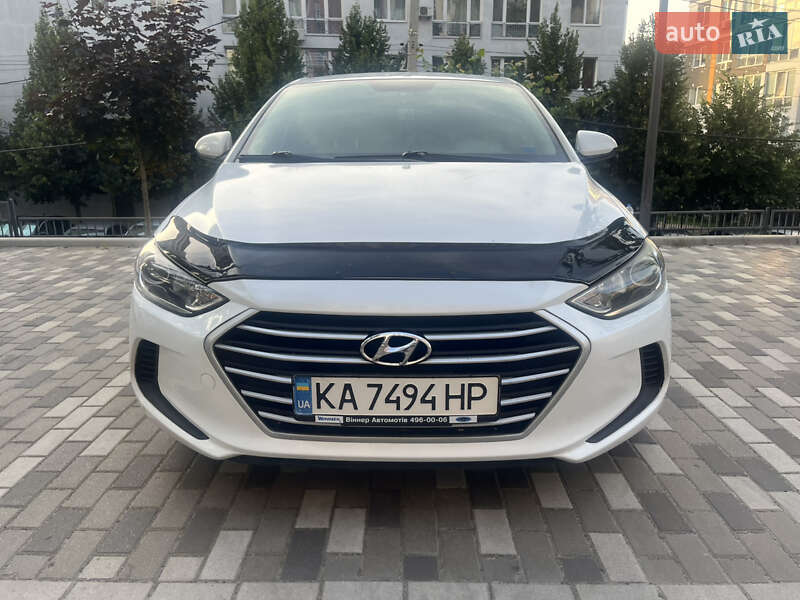 Hyundai Elantra 2017