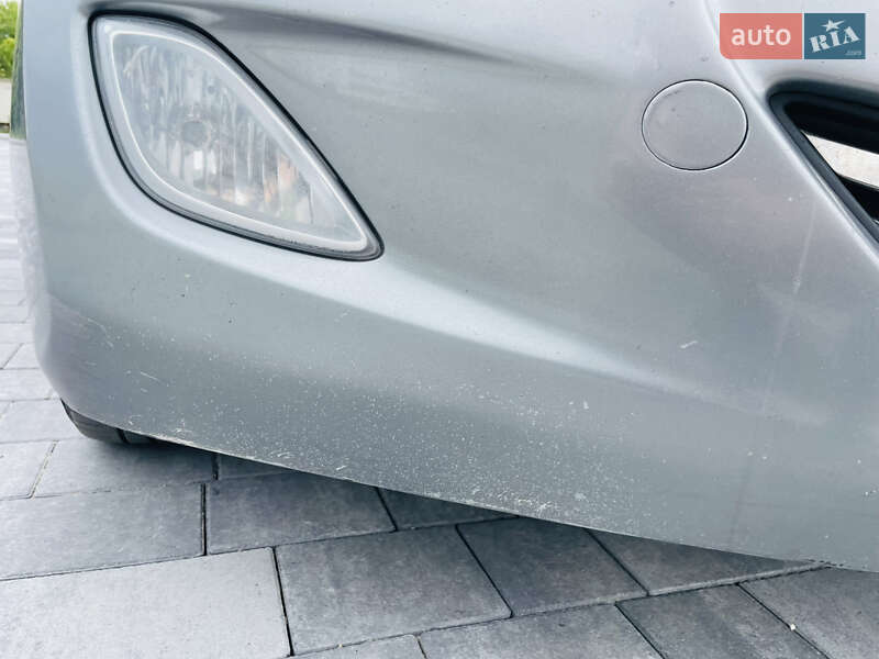 Седан Hyundai Elantra 2011 в Виннице