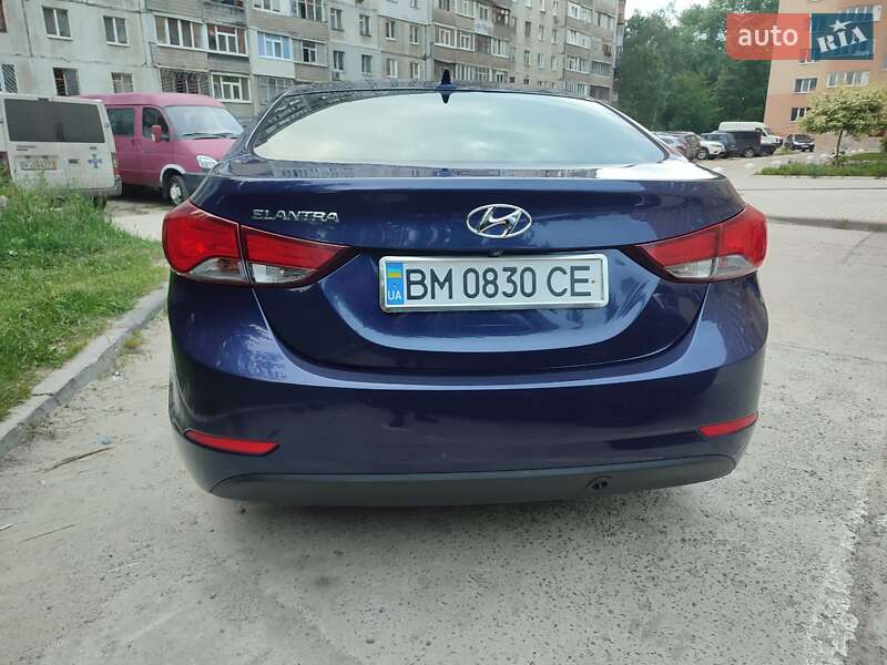 Седан Hyundai Elantra 2014 в Сумах