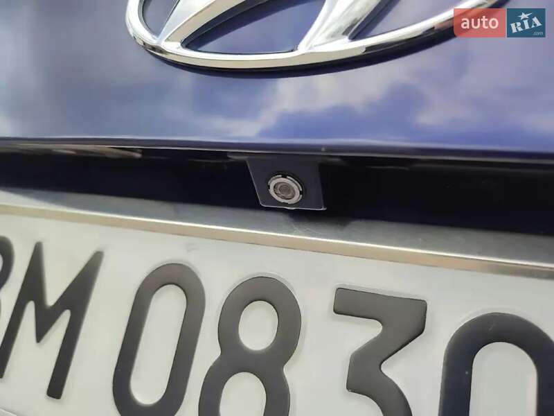 Седан Hyundai Elantra 2014 в Сумах