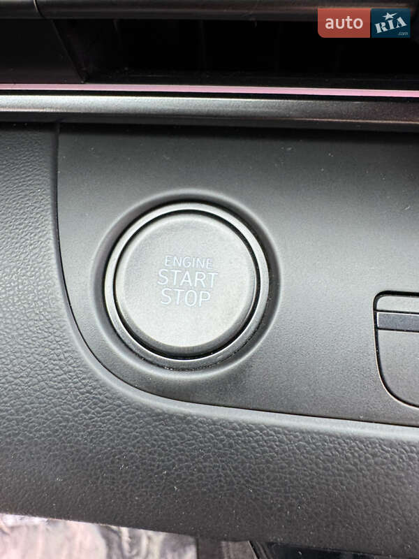 Седан Hyundai Elantra 2023 в Киеве