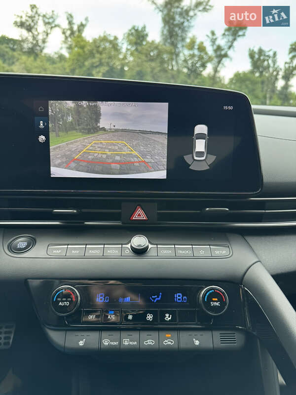 Седан Hyundai Elantra 2023 в Киеве