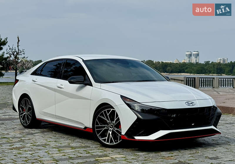 Седан Hyundai Elantra 2023 в Киеве