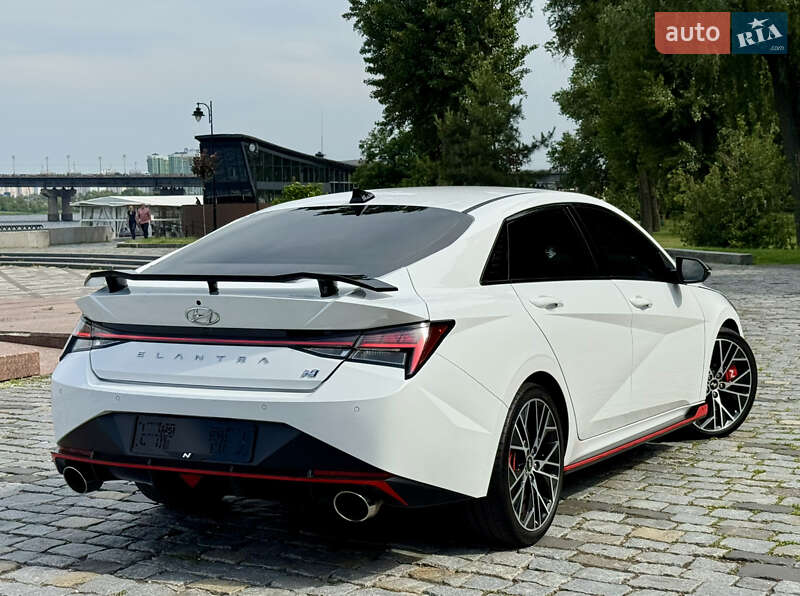 Седан Hyundai Elantra 2023 в Киеве