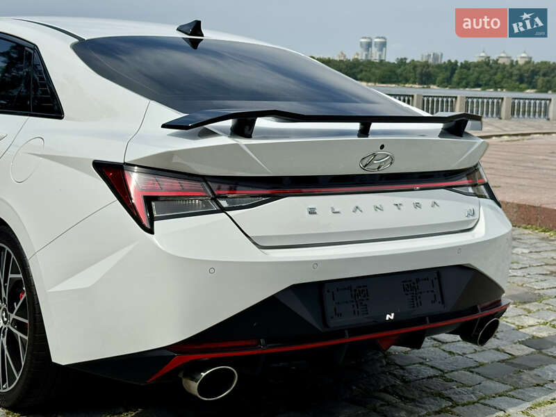 Седан Hyundai Elantra 2023 в Киеве