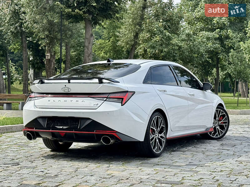 Седан Hyundai Elantra 2023 в Киеве