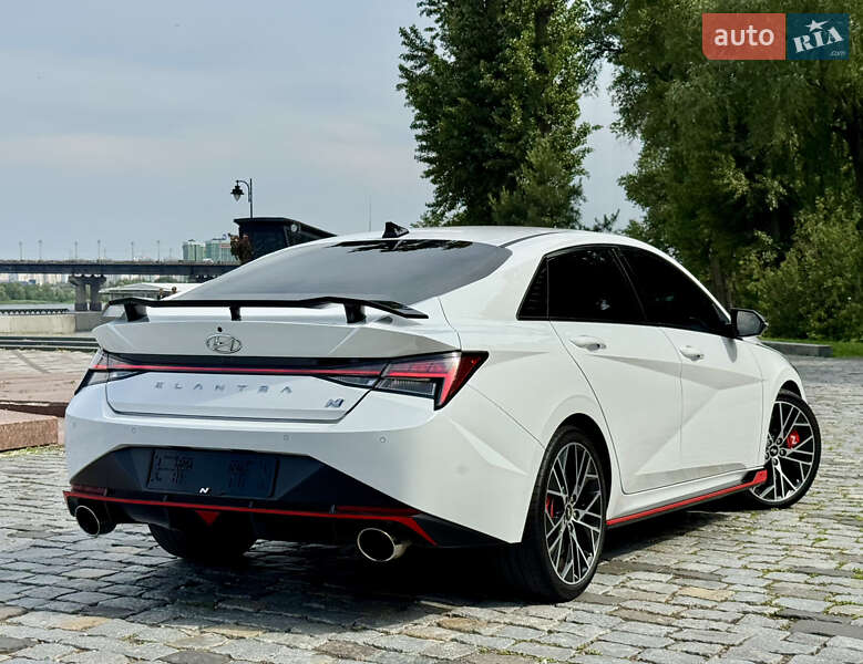 Седан Hyundai Elantra 2023 в Киеве