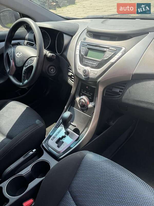 Купе Hyundai Elantra 2012 в Киеве