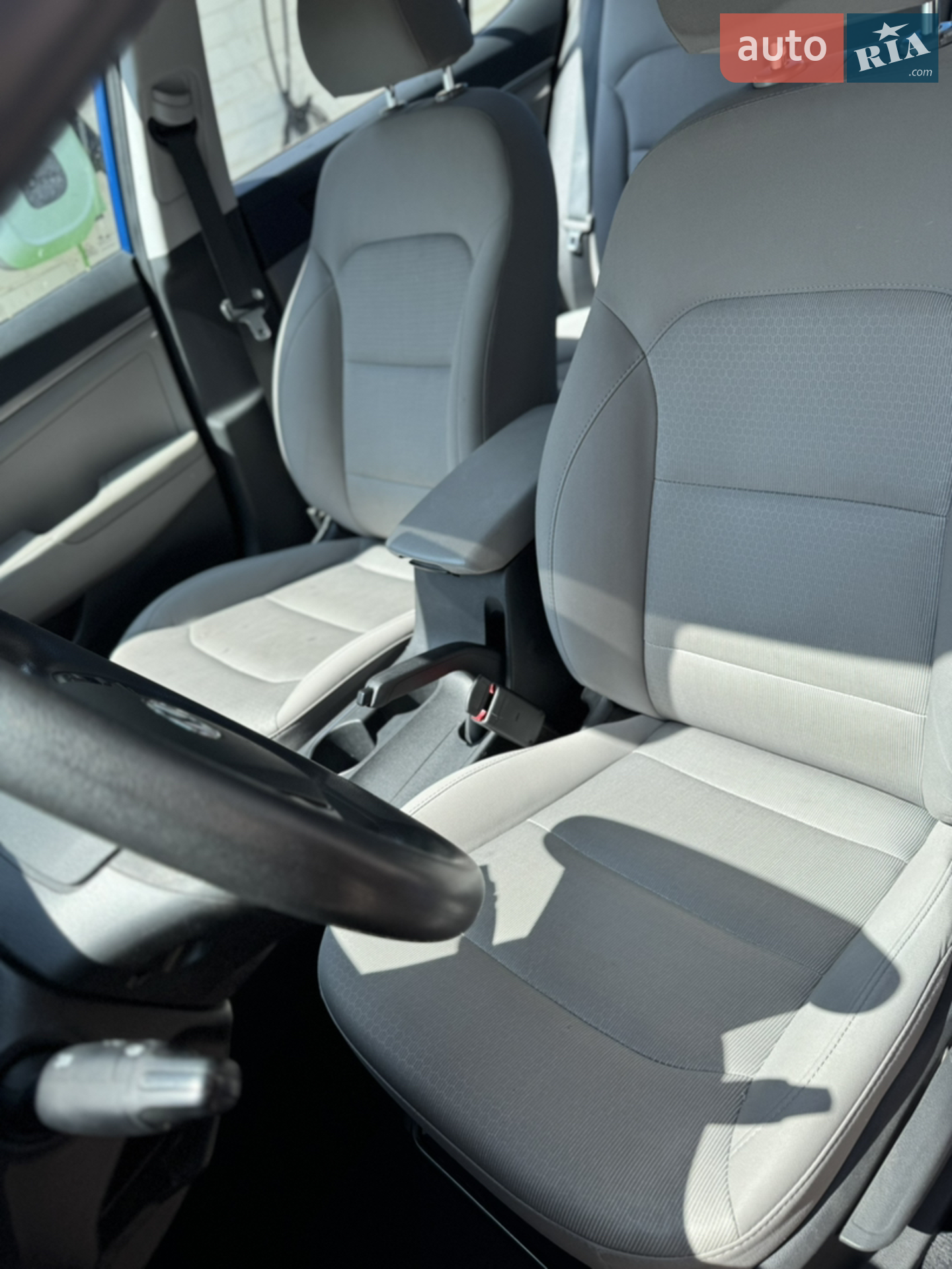 2017 Hyundai Elantra - мініатюра 10
