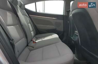 Седан Hyundai Elantra 2020 в 